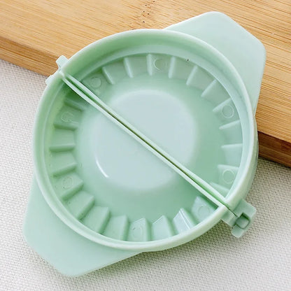 DIY Plastic Dumpling Mold Dough Press Gadgets