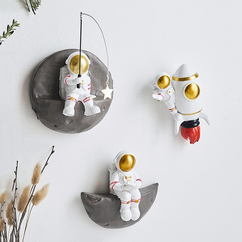 Nordic Wall Decoration Frame Astronaut Resin Figure Wall Shelves Decorative Decorations for Living Room Hanging Wall Shelf Gifts